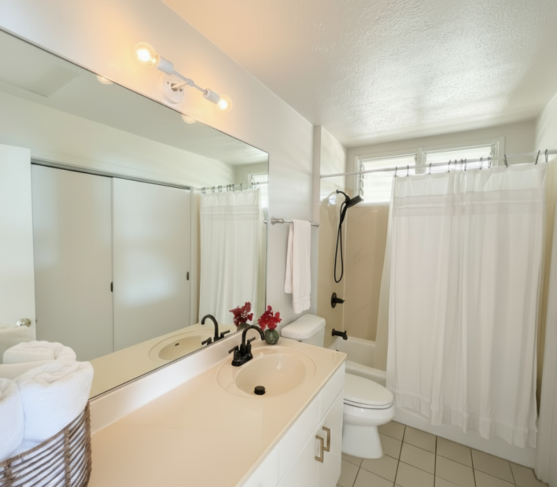 Chinaman’s Ocean Front Beach House 12 Clean bathroom in Oahu vacation rental