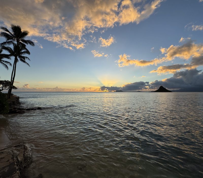 Chinaman’s Ocean Front Beach House 24 Oahu beachfront vacation rental near Kualoa Ranch and Chinaman’s Hat