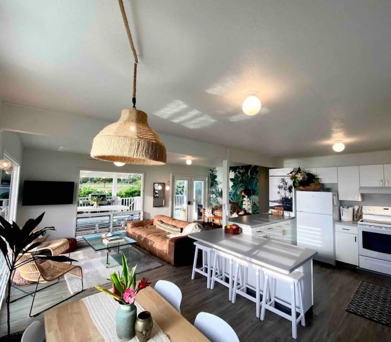 Timber and Love Stay With Us - Chinaman's Ocean Front Beach House Airbnb Kitchen + Living Room